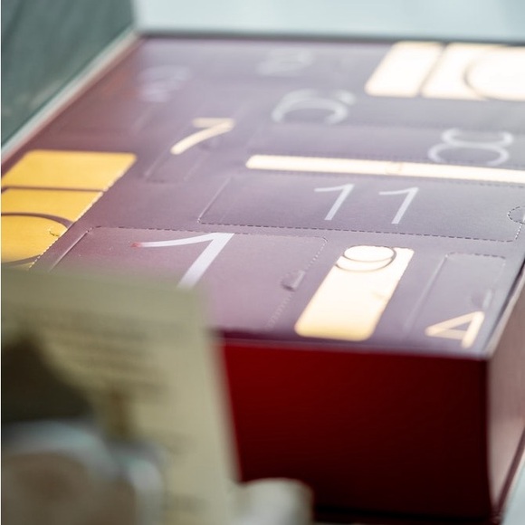 LimeLife Skincare and Makeup Set - Picture 14 of 16